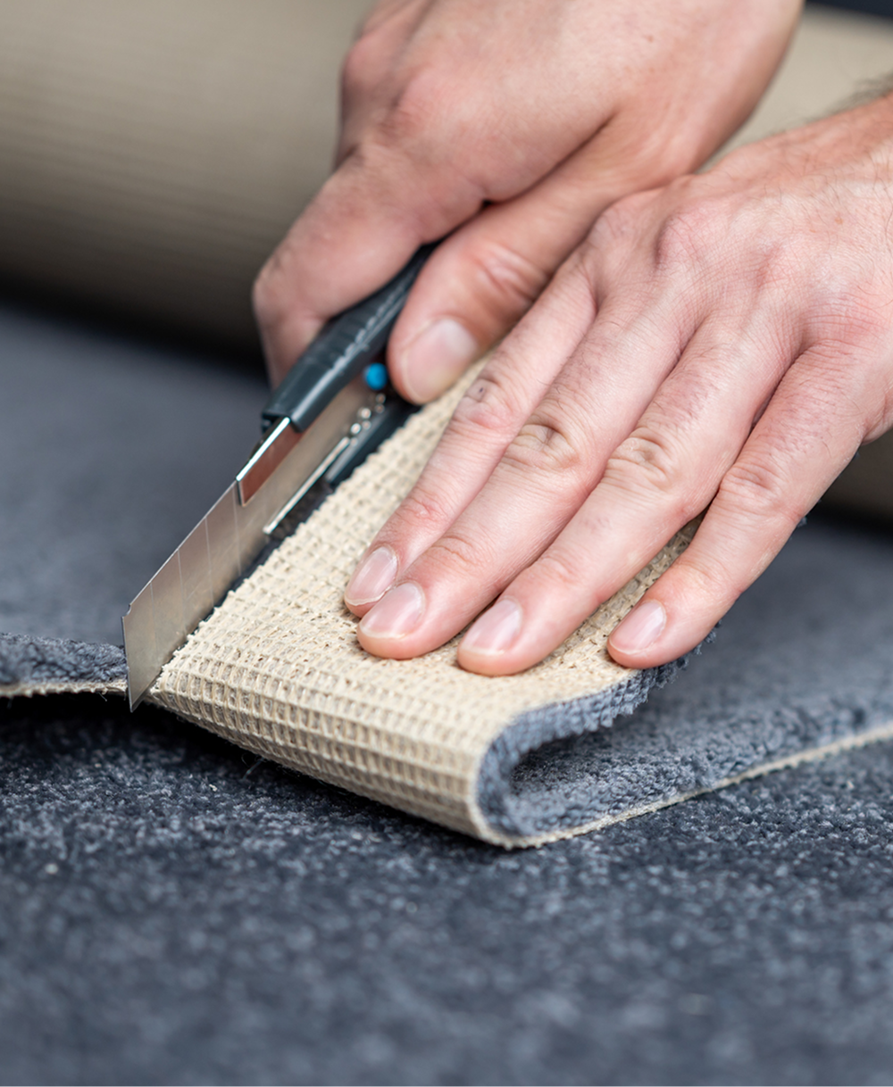 Cutting carpet with utility knife